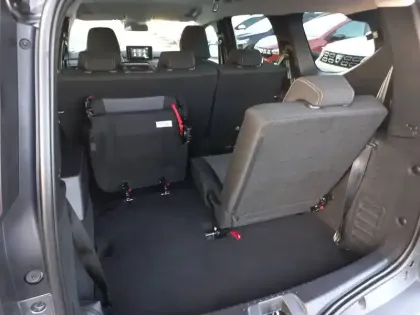 Photo 17 Dacia Jogger  Hybrid 140 7 places GSR2