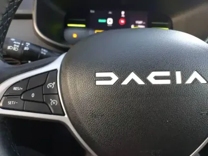 Photo 50 Dacia Jogger  Hybrid 140 7 places GSR2