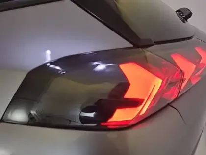 Photo 16 Peugeot 2008  PureTech 130 S&S EAT8