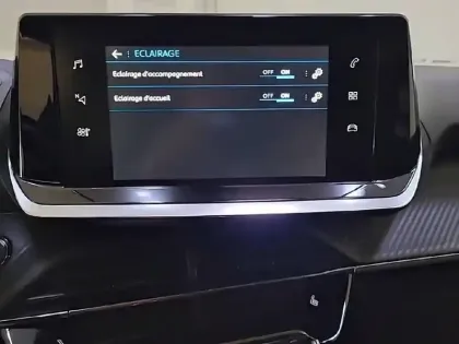 Photo 22 Peugeot 2008  PureTech 130 S&S EAT8