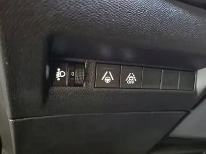 Photo 29 Peugeot 2008  PureTech 130 S&S EAT8