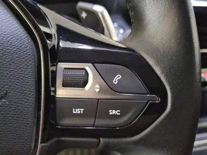 Photo 28 Peugeot 2008  PureTech 130 S&S EAT8