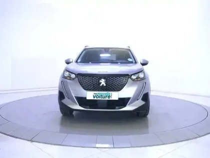 Photo 1 Peugeot 2008  PureTech 130 S&S EAT8