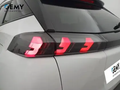 Photo 19 Peugeot 2008  PureTech 130 S&S BVM6