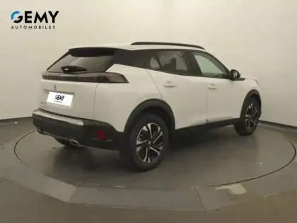 Photo 17 Peugeot 2008  PureTech 130 S&S BVM6