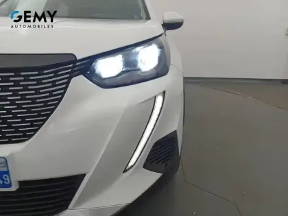 Photo 16 Peugeot 2008  PureTech 130 S&S BVM6