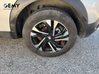 Photo 10 Peugeot 2008  BlueHDi 130 S&S EAT8