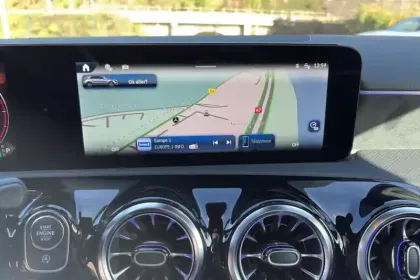 Photo 25 Mercedes Classe A  180 d 8G-DCT