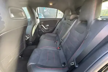 Photo 10 Mercedes Classe A  180 d 8G-DCT