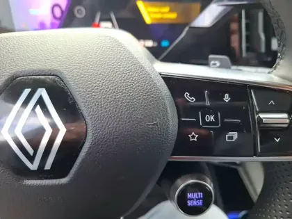 Photo 36 Renault Megane  E-Tech 220 ch autonomie confort GSR2