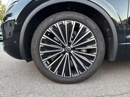 Photo 39 Volkswagen Touareg  3.0 V6 eHybrid 381ch Tiptronic 8 4Motion