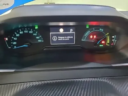 Photo 9 Peugeot 208  Electrique 50 kWh 136ch