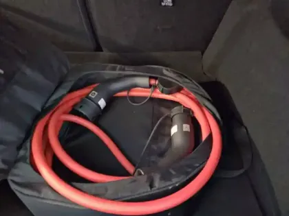 Photo 33 Peugeot 208  Electrique 50 kWh 136ch