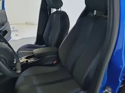 Photo 10 Peugeot 208  Electrique 50 kWh 136ch