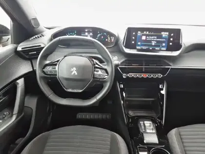 Photo 32 Peugeot 2008  Electrique 136 ch