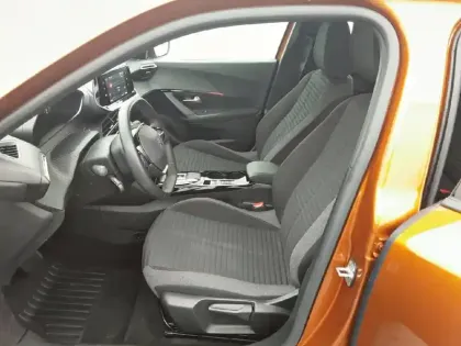 Photo 35 Peugeot 2008  Electrique 136 ch