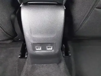 Photo 37 Peugeot 2008  Electrique 136 ch