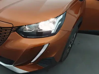 Photo 35 Peugeot 2008  Electrique 136 ch