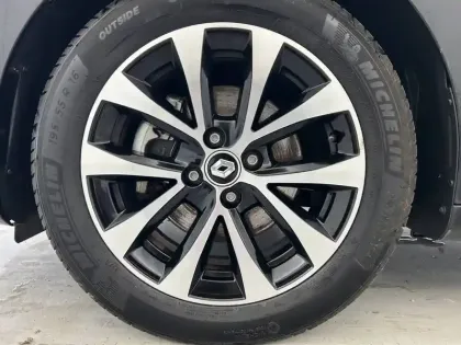 Photo 18 Renault Clio  E-Tech 140 - 21N