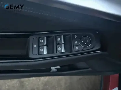 Photo 11 Renault Austral  E-Tech hybrid 200