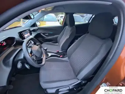 Photo 8 Peugeot 2008  PureTech 100 S&S BVM6