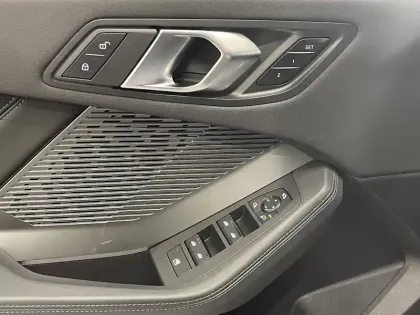 Photo 35 BMW Serie 1 120 170 ch DKG7