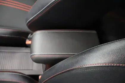 Photo 34 Renault Clio  TCe 140 - 21