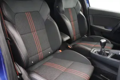 Photo 25 Renault Clio  TCe 140 - 21