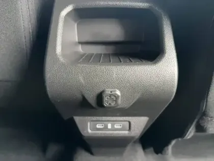 Photo 123 Dacia Duster  Hybrid 140