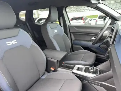 Photo 60 Dacia Duster  Hybrid 140