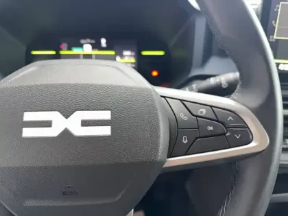 Photo 76 Dacia Duster  Hybrid 140