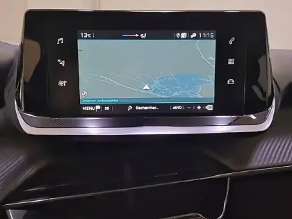 Photo 18 Peugeot 208  PureTech 75 S&S BVM5