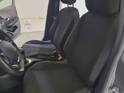 Photo 10 Peugeot 208  PureTech 75 S&S BVM5