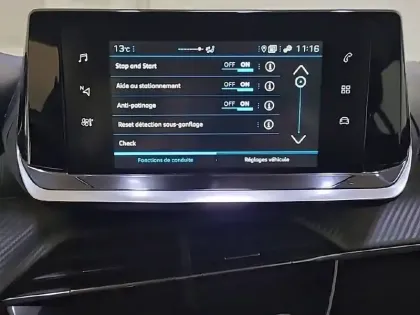 Photo 20 Peugeot 208  PureTech 75 S&S BVM5