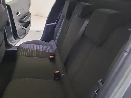 Photo 11 Peugeot 208  PureTech 75 S&S BVM5