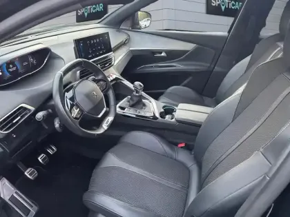 Photo 7 Peugeot 3008  PureTech 130ch S&S BVM6 GT