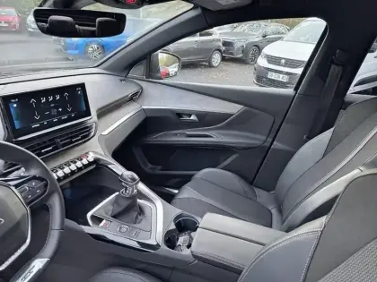 Photo 23 Peugeot 3008  PureTech 130ch S&S BVM6 GT