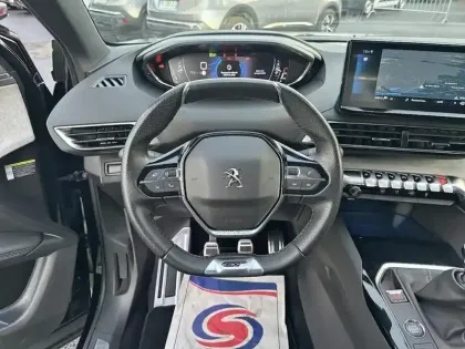Photo 10 Peugeot 3008  PureTech 130ch S&S BVM6 GT