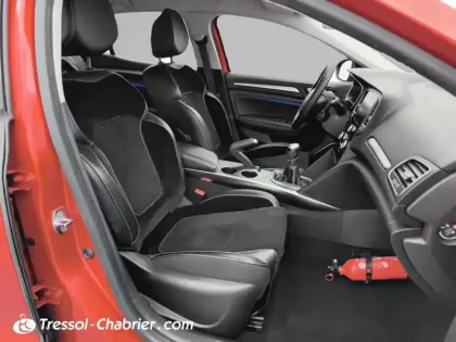 Photo 8 Renault Megane Mégane IV Berline TCe 130 Energy Intens