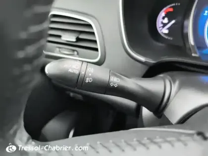 Photo 17 Renault Megane Mégane IV Berline TCe 130 Energy Intens