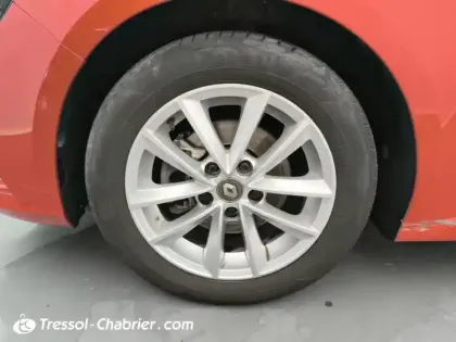 Photo 14 Renault Megane Mégane IV Berline TCe 130 Energy Intens