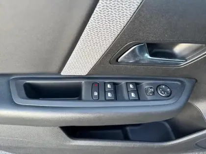 Photo 19 Citroën C4  PureTech 130 S&S BVM6 Feel Pack