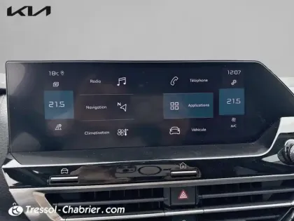 Photo 10 Citroën C4  PureTech 130 S&S EAT8 Shine