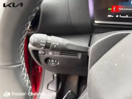 Photo 16 Citroën C4  PureTech 130 S&S EAT8 Shine