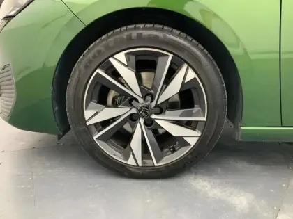 Photo 14 Peugeot 308  PureTech 130ch S&S BVM6 Allure Pack