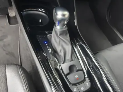 Photo 14 Toyota C-HR 1.8 Hybride 122 Design Ultimate