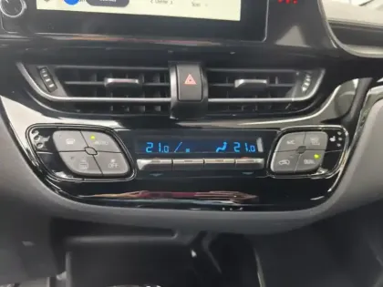 Photo 7 Toyota C-HR 1.8 Hybride 122 Design Ultimate