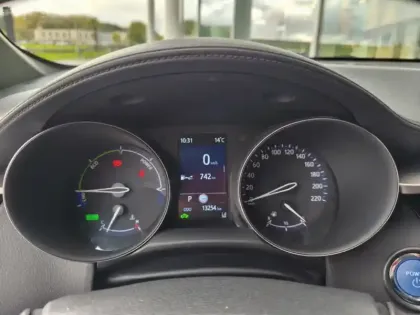 Photo 13 Toyota C-HR 1.8 Hybride 122 Design Ultimate