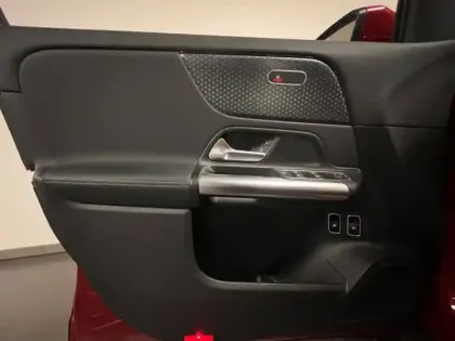 Photo 16 Mercedes GLA 250 e Progressive Line