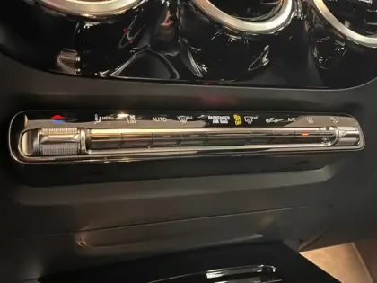 Photo 15 Mercedes GLA 250 e Progressive Line